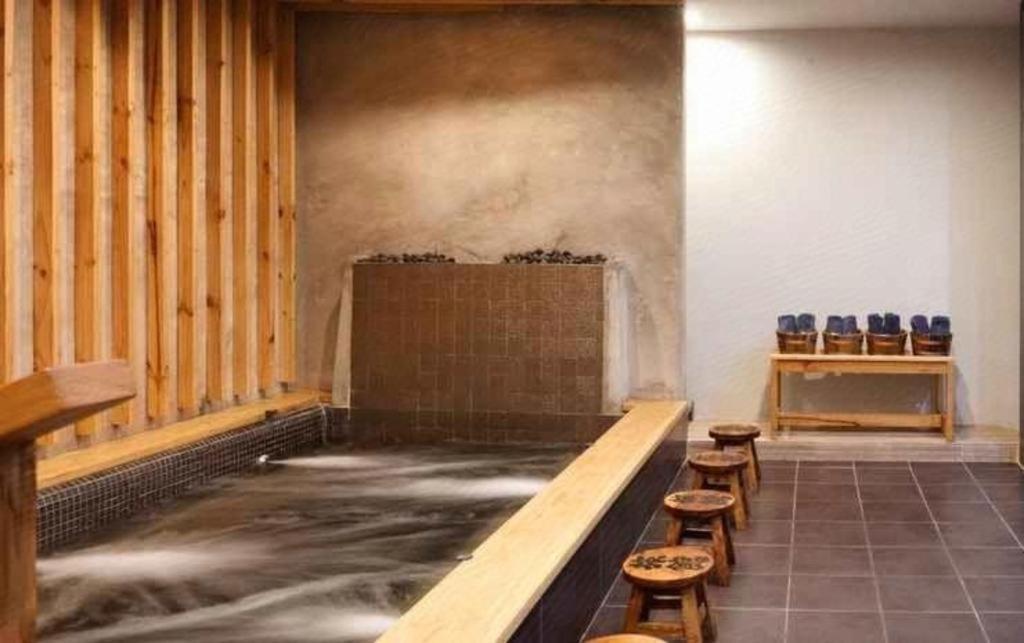 Haikin Ryokan Chiang Mai Luaran gambar